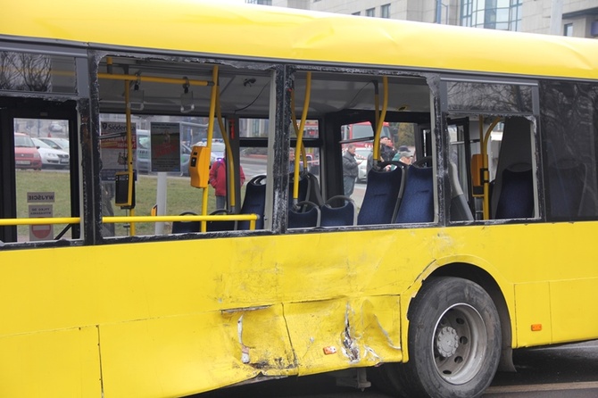 Wypadek autobusu w Katowicach