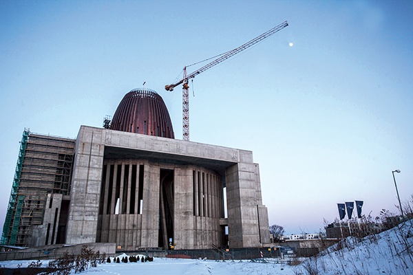 Na dokończenie samego muzeum, które będzie mieściło się pod kopułą, potrzeba jeszcze ok. 31 mln zł