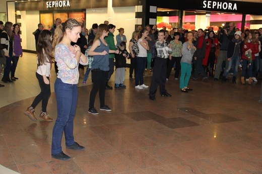 Walentynkowy flashmob