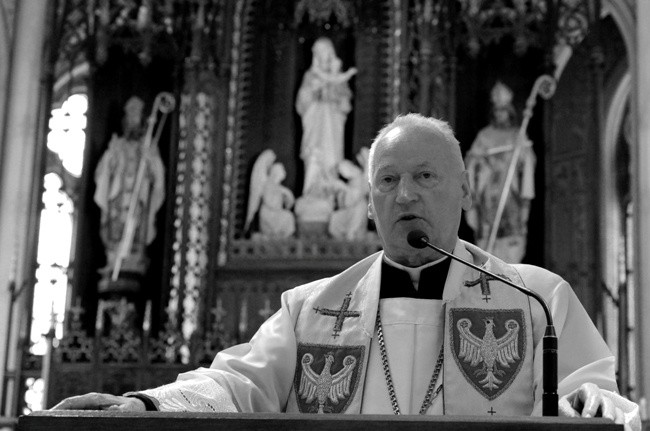 Ks. Józef Wójcik bardzo chętnie brał udział w wielu uroczystościach religijno-patriotycznych