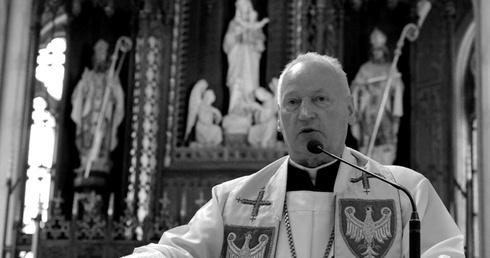 Ks. Józef Wójcik bardzo chętnie brał udział w wielu uroczystościach religijno-patriotycznych