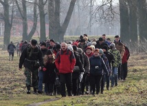 W pieszym rajdzie z Łowicza do Bochenia wzięło udział ok. 140 osób