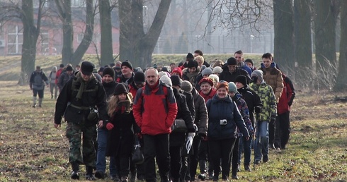 W pieszym rajdzie z Łowicza do Bochenia wzięło udział ok. 140 osób