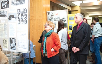  Premierze towarzyszyła wystawa dokumentów, które udało się zebrać podczas realizacji filmu