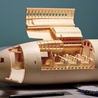 Model w skali 1:60 pasażerskiego Boeinga 777. Wszystko ruchome, dokładne i jak prawdziwe