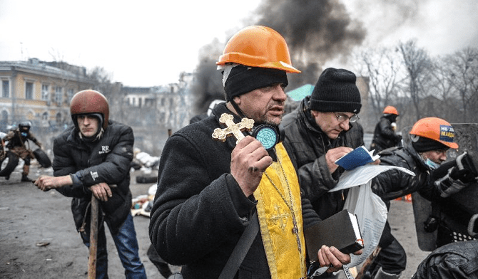 Ukraina na krawędzi. Raport