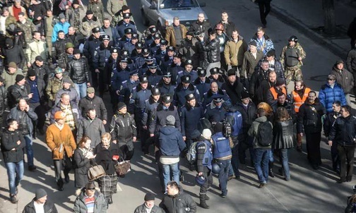 Milicja przechodzi na stronę Majdanu 