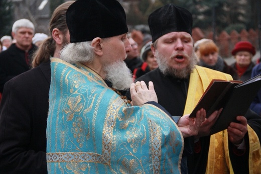 Poświęcenie krzyży na cerkwi w Kędzierzynie-Koźlu