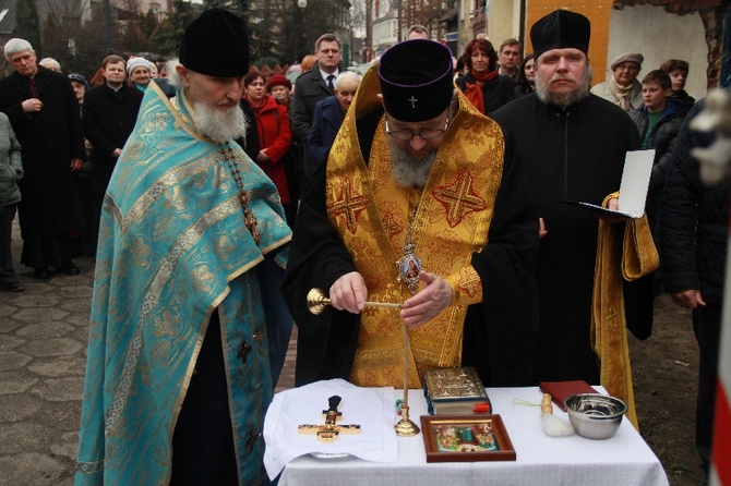 Poświęcenie krzyży na cerkwi w Kędzierzynie-Koźlu