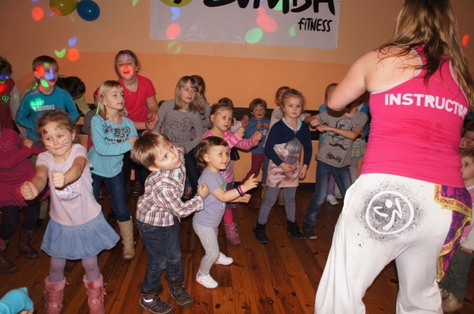 Charytatywna zumba w Bobrownikach