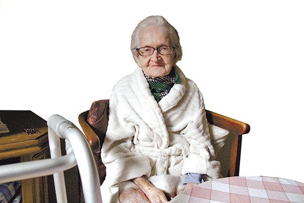  106-letnia Aniela Szlosarek w domu w Rybniku