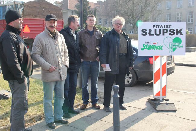 Protest rolników: Koniec z wyprzedażą polskiej ziemi