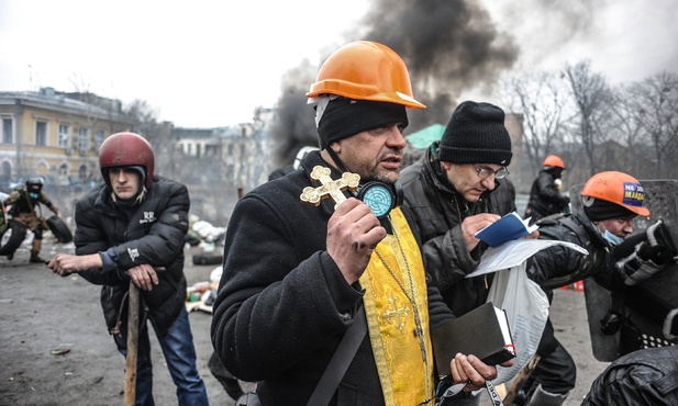 Tragiczne wydarzenia od kilku miesięcy rozgrywające się na Ukrainie poruszają głęboko całą polską społeczność