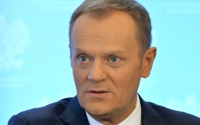 Tusk o odpisie na kościoły