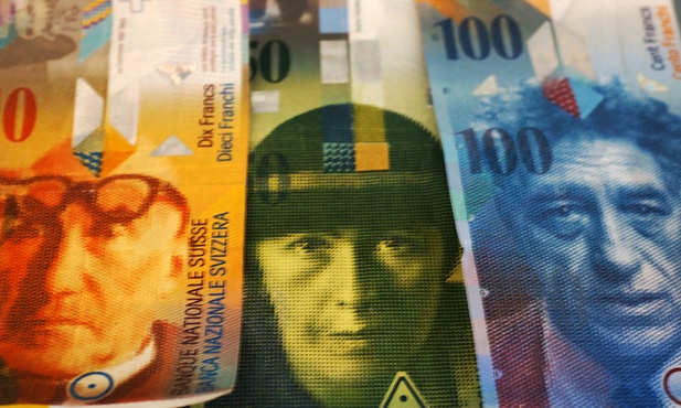 Szwajcaria zamrozi konta Janukowycza