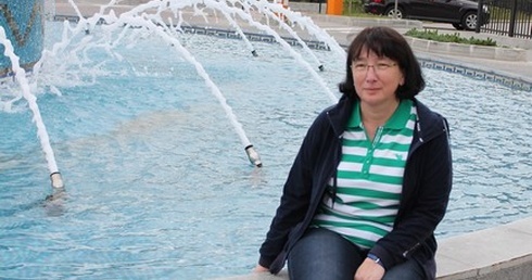 Przy tablicy i poza szkołą jest świadkiem wiary