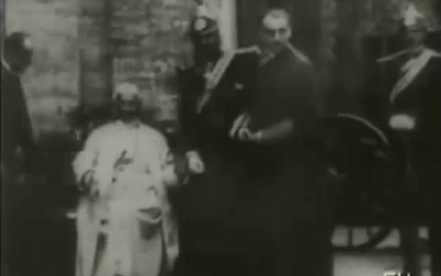 Najstarszy film z papieżem