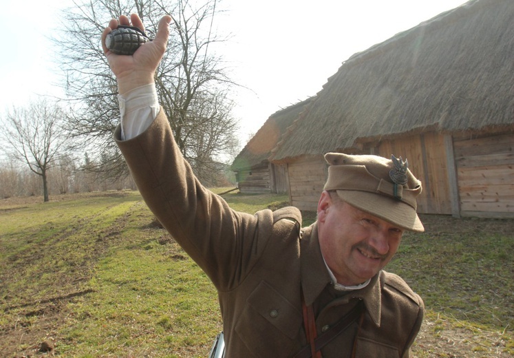 Rekonstrukcja historyczna w skansenie