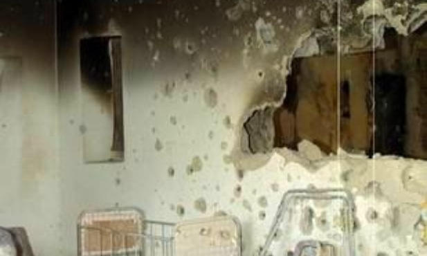 Oczy zasypane piaskiem