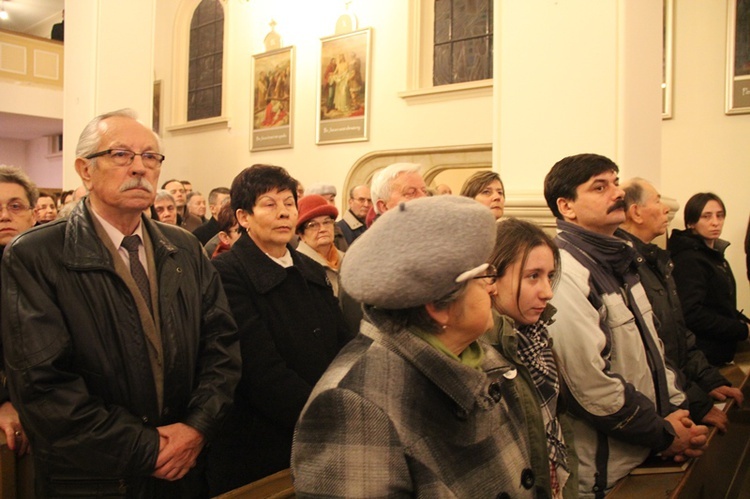 Poświęcenie Drogi Krzyżowej w Katowicach-Podlesiu