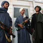 Minister grozi ofensywą przeciw talibom
