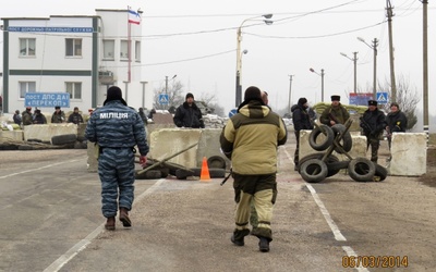 Misja OBWE na Krymie: Padły strzały