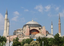 Protest Kościołów Europy po czytaniu Koranu w Hagia Sophia