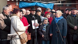 Od 5 lat na jarmarku spotykają się też Kazimiery i Kazimierze, którym gromko wyśpiewywane są imieninowe życzenia