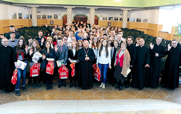  Na zdjęciu: Na szczeblu diecezji w OTK  wzięło udział niemal 100 uczniów