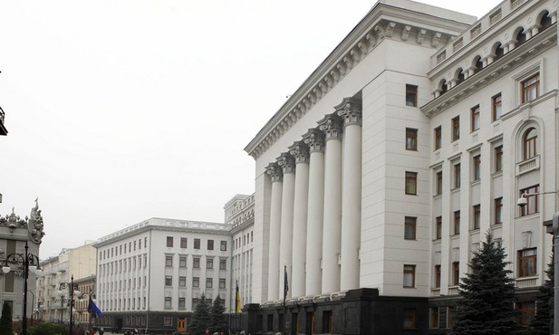 Ostre reformy pomogą Ukrainie?