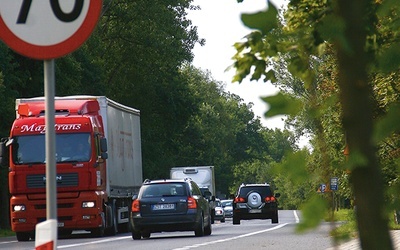  Budowa S3 ruszy, ale tylko w kierunku północnym. Tymczasem lokalne firmy liczyły na kontrakty przy budowie odcinka prowadzącego do granicy z Czechami