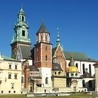  Królewska katedra na Wawelu jest świadkiem historii naszego kraju i powinna zajmować szczególne miejsce w sercu  każdego Polaka