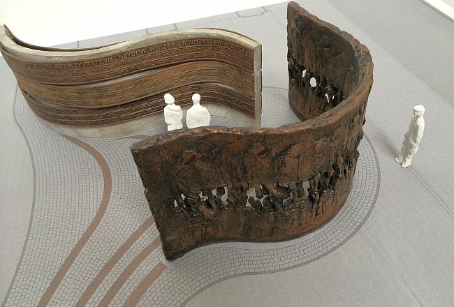 Projekty Pomnika Ratujących Żydów