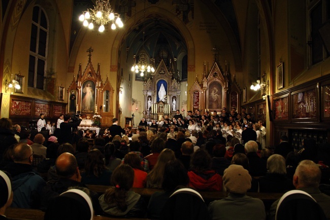 Koncert "Miłość ponad wszystko"