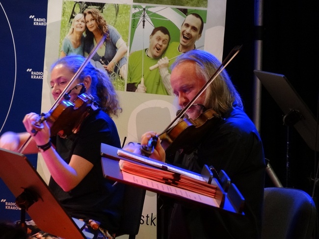 Koncert "Teatrze, ach to Ty", czyli "Zaczarowane Radio Kraków"