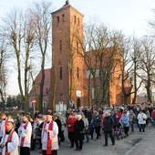 Droga Krzyżowa ulicami miasta zgromadziła tłumy wiernych