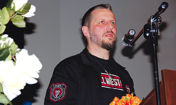 O swoim życiu, nawróceniu i wierze w Zmartwychwstałego  opowiadał Robert „Litza” Friedrich