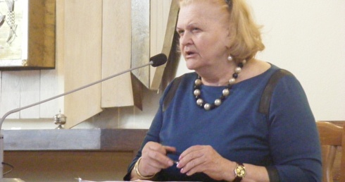 Prof. Mira Modelska-Creech wystąpiła ze swoim wykładem w Żyrardowie