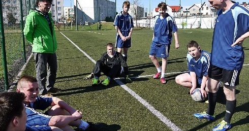 Na boiska w Płońsku i Siedlinie wybiegło 81 ministrantów, strzelili aż 105 goli