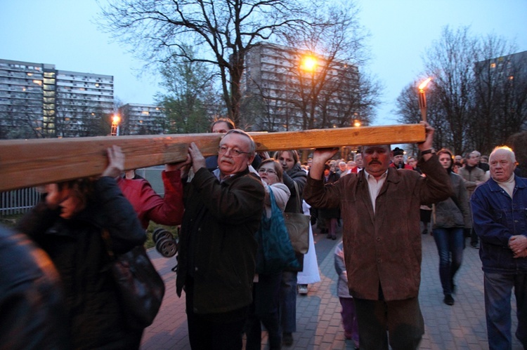 Droga Krzyżowa na os. Tysiąclecia 2014