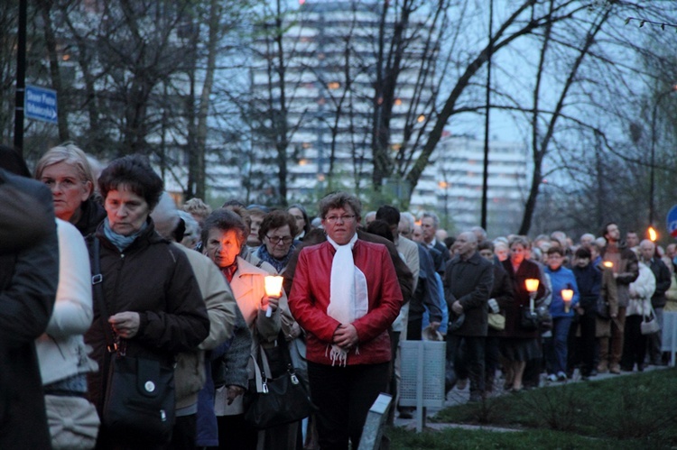 Droga Krzyżowa na os. Tysiąclecia 2014