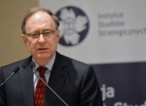 Wiceszef NATO krytykuje Rosję ws. Smoleńska