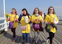  Wolontariusze na sopockim molo zbierali datki na rzecz potrzebujących