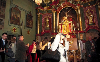  Starowiejska świątynia i parafialne zabytki w muzeum zachwyciły gości 