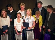 Powyżej: Zwyciężyła Karolina Dymna (pierwsza z lewej)