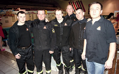  Zespół strażaków z Olsztyna również włączył się w sportową inicjatywę