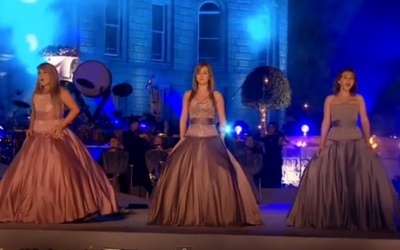 "Nim świt obudzi noc" ze szkockimi dudami w tle