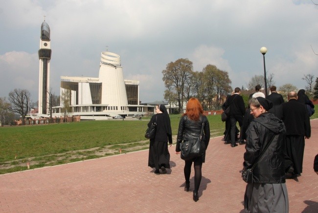 Kanonizacyjna Iskra Miłosierdzia