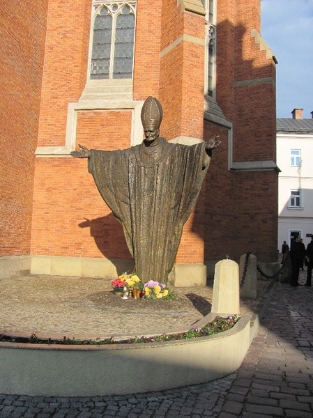 Pomniki Jana Pawła II