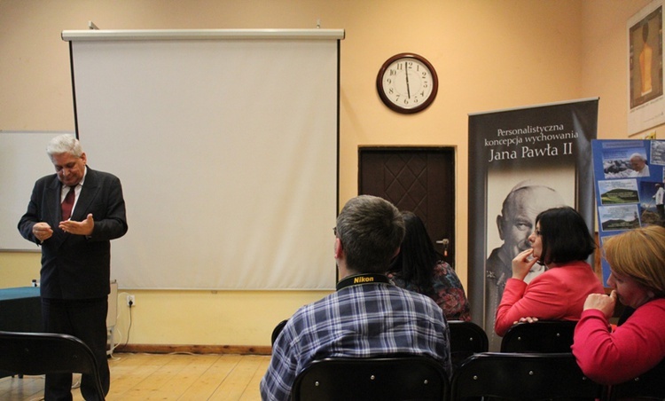 Konferencja o bł. Janie Pawle II w Bielsku-Białej